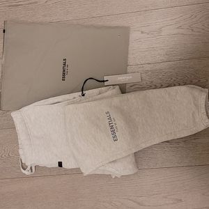 FEAR OF GOD ESSENTIALS SWEATPANTS OATMEAL SS21